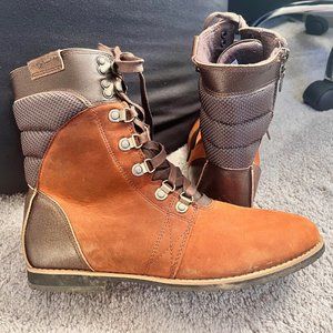 Columbia Lace Up Riding Boot